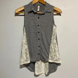 Xhilaration Black and White Striped Tank Top with Lace Sides Size Small